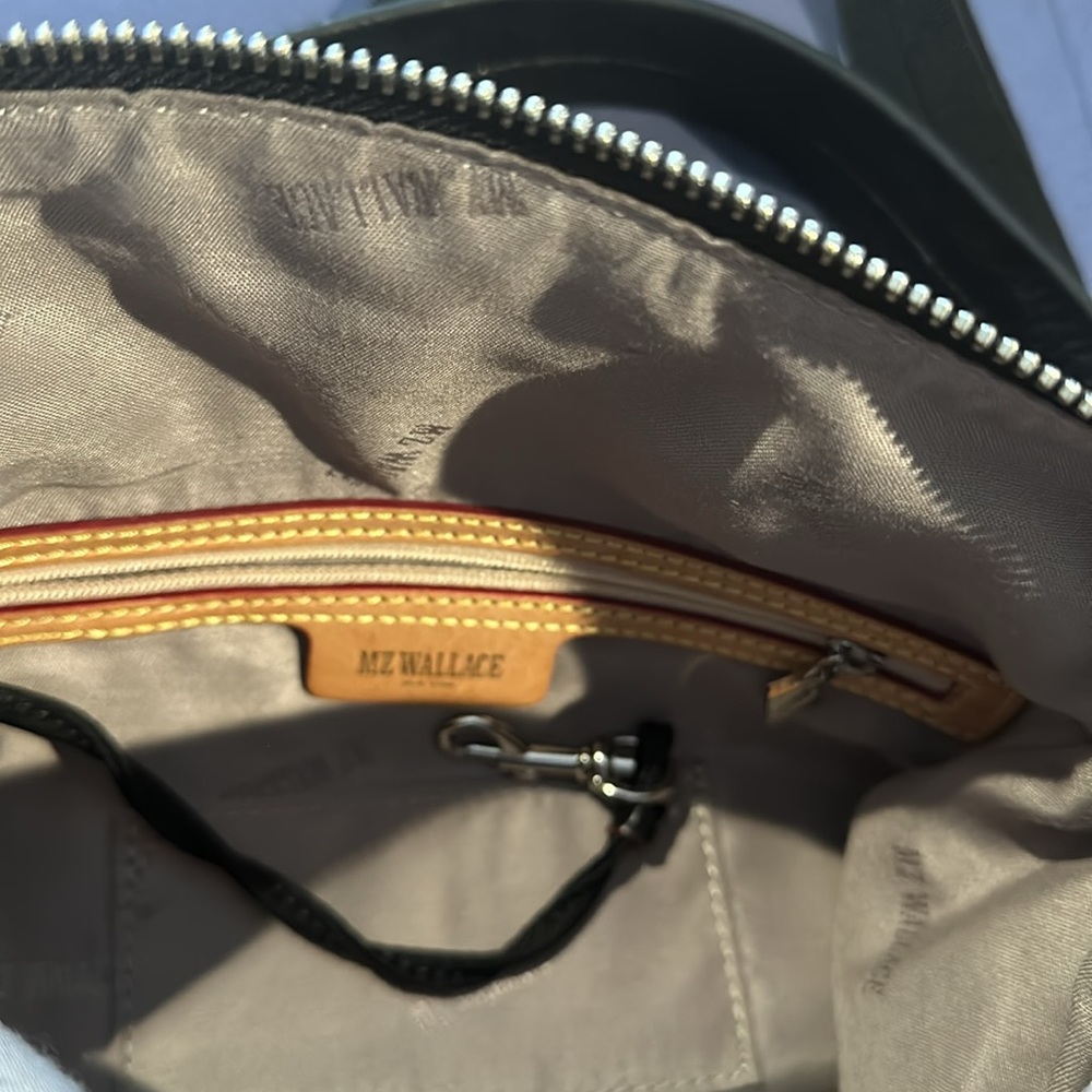 MZ Wallace great black bag everyday or travel lots ox pockets to organize - Picture 5 of 7